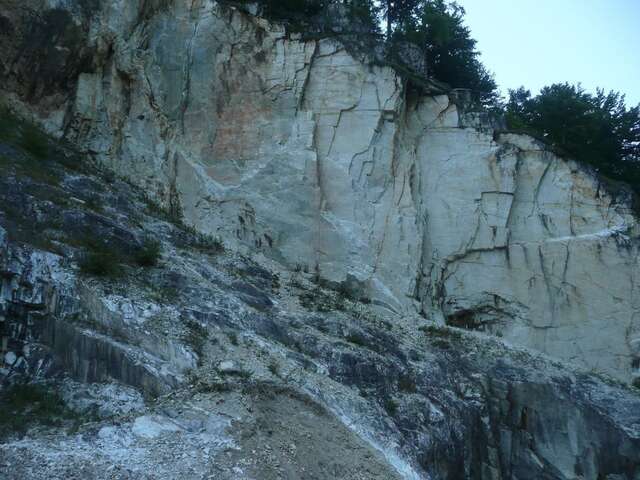 Гостевой дом La Curtea Porumbaceana Порумбаку-де-Сус-46